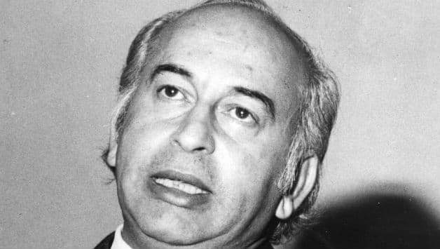 zulfikar ali bhutto Zulfikar ali bhutto (en urdú, ذوالفقار علی بھٹو en sindhi, ذوالفقار علي ڀُٽو), ( 5 de enero de 1928 - 4 de abril de 1979), fue un. zulfikar ali bhutto Zulfikar ali bhutto (en urdú, ذوالفقار علی بھٹو en sindhi, ذوالفقار علي ڀُٽو), ( 5 de enero de 1928 - 4 de abril de 1979), fue un.