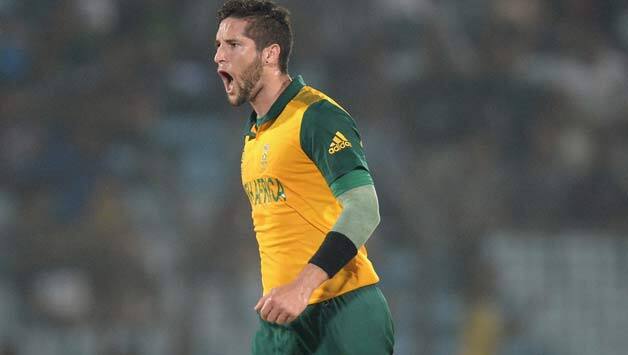 Wayne Parnell bowled with fine control for South Africa © Getty Images