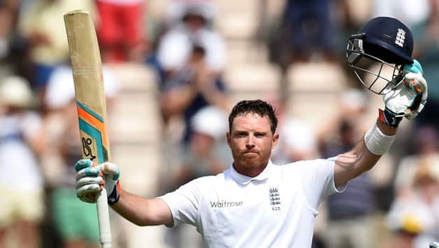 Ian Bell completed his 21st Test century © Getty Images