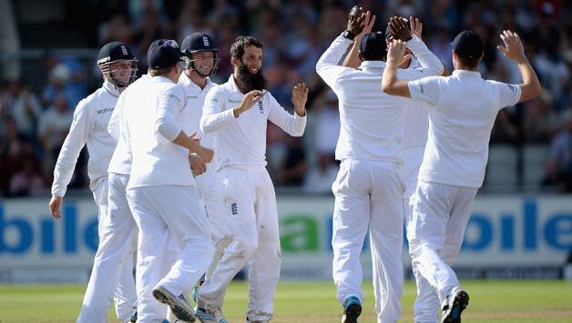 England went 2-1 up in the series with another resounding victory © Getty Images