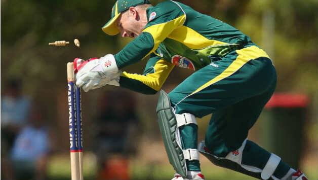 Manan Vohra is run out for right © Getty Images