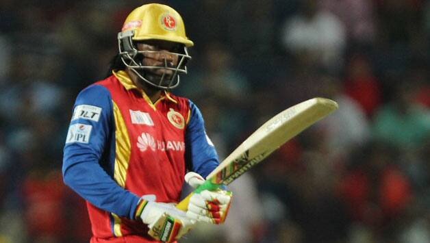 Chris Gayle played a steadying innings for RCB © IANS