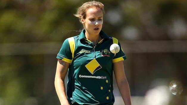 Ellyse Perry took two wickets and gave just 13 runs © Getty Images