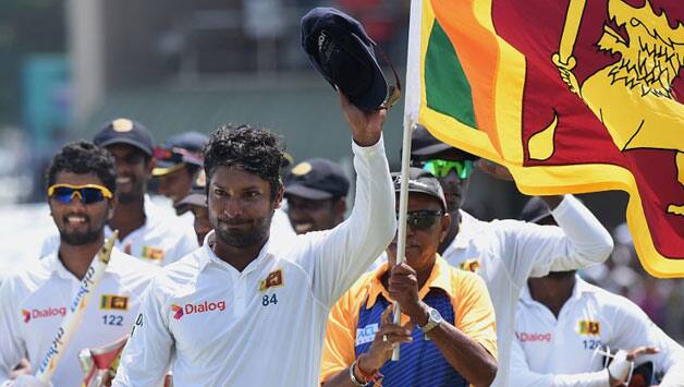 Virat Kohli termed Kumar Sangakkara (middle) as a "lovely human being" © AFP