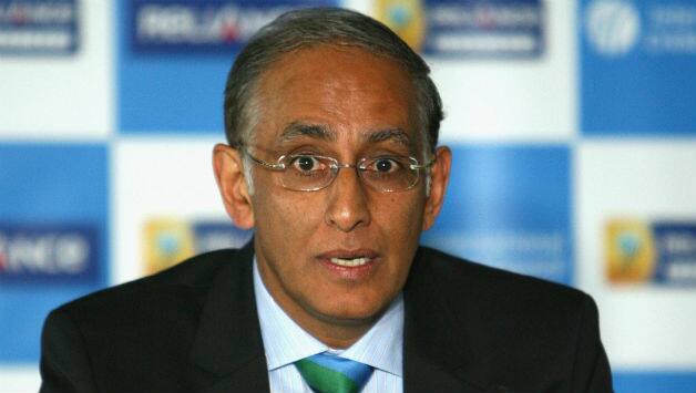 Haroon Lorgat (above) has expressed "enormous delight" at ICC chairman Shashank Manohar slamming the 'Big Three' bullying © Getty Images