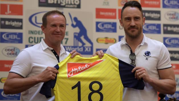 Andy Flower coached World XI against Pakistan © AFP