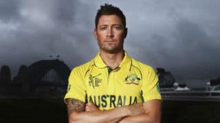 Clarke trains on wet Sydney Cricket Ground Clarke trains on wet Sydney Cricket Ground
