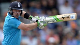 Aus vs Eng, final: Bell dismissed early in run-chase Aus vs Eng, final: Bell dismissed early in run-chase