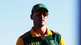 Dale Steyn wrestles a lioness at Johannesburg! Dale Steyn wrestles a lioness at Johannesburg!