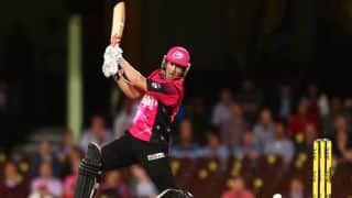 Strikers set target of 182 by Sixers Strikers set target of 182 by Sixers