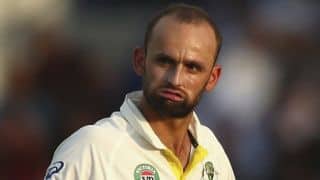 Lyon saves umpire from getting hit Lyon saves umpire from getting hit