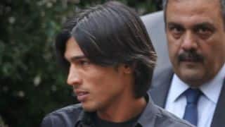Holding warns Aamer of repeating spot-fixing mistake Holding warns Aamer of repeating spot-fixing mistake
