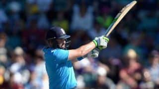 Ian Bell dismissed by Mohit Sharma Ian Bell dismissed by Mohit Sharma