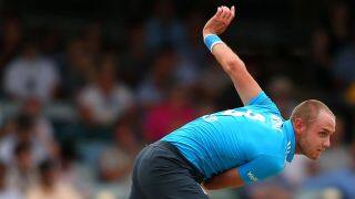 Bailey dismissed as Australia stutter Bailey dismissed as Australia stutter