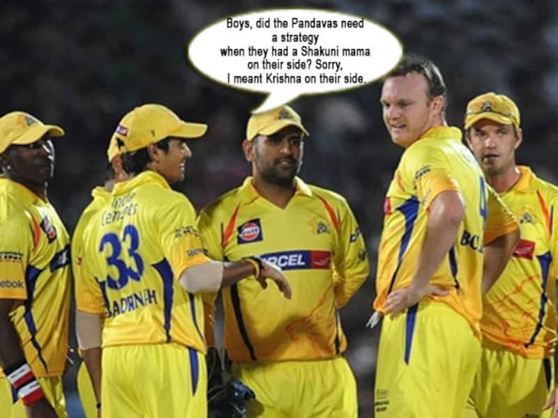 Chennai skipper MS Dhoni (centre) with team © AFP