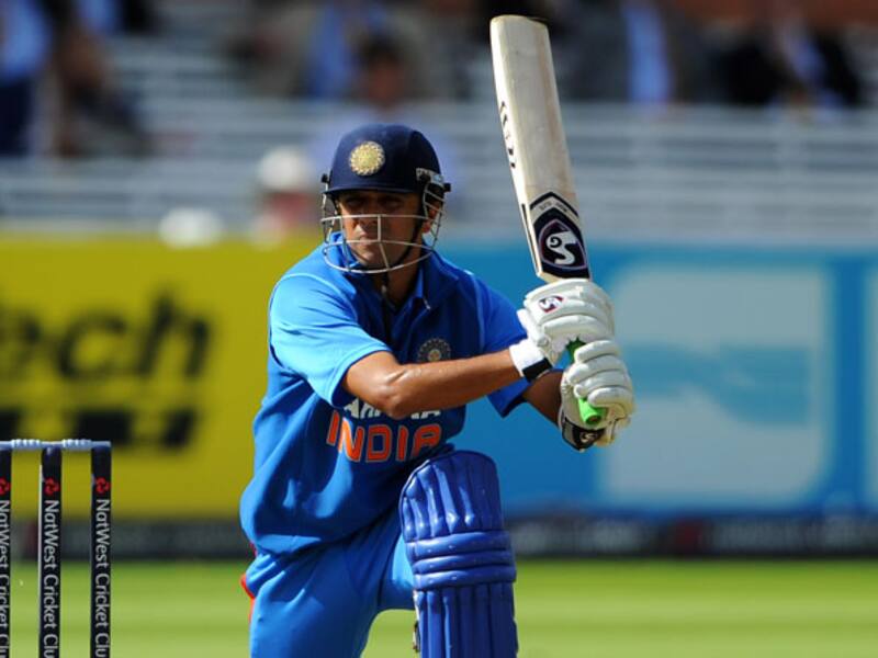 Rahul Dravid's role to anchor the innings was not appreciated by the masses. But it's a tribute to his worth ethics and intelligence that he overcame his limitations to earn respect as a value-based overs-limit batsman &copy; Getty Images