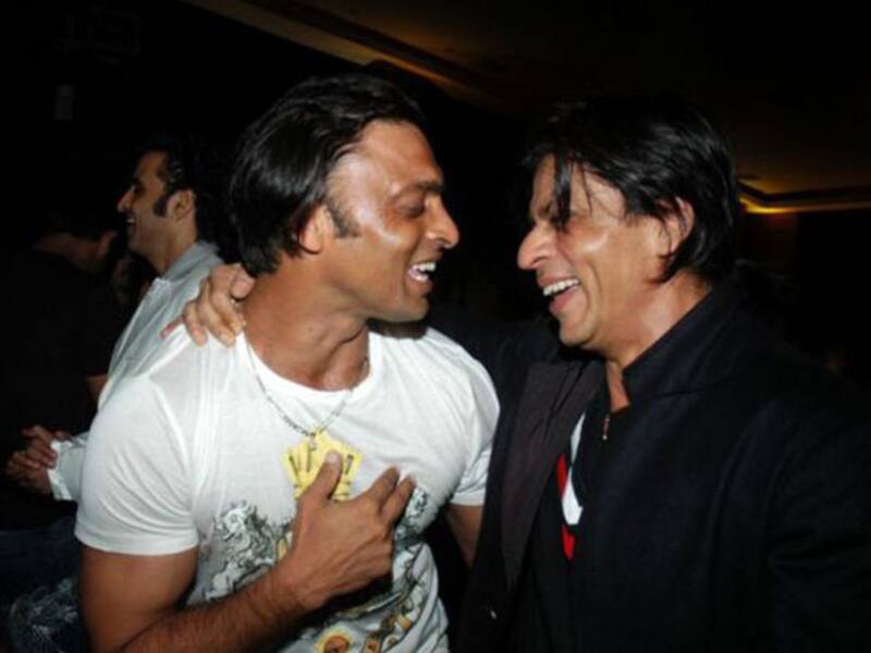 Shah Rukh Khan (right) has denied allegations of Shoaib Akthar saying that he had never offered him lead role in Ra.One. In fact he was going to pass on the role of the lead actor of the movie RaaVan