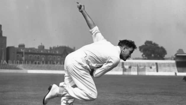 Alec Bedser had match figures of 55.5-23-99-14 © Getty Images