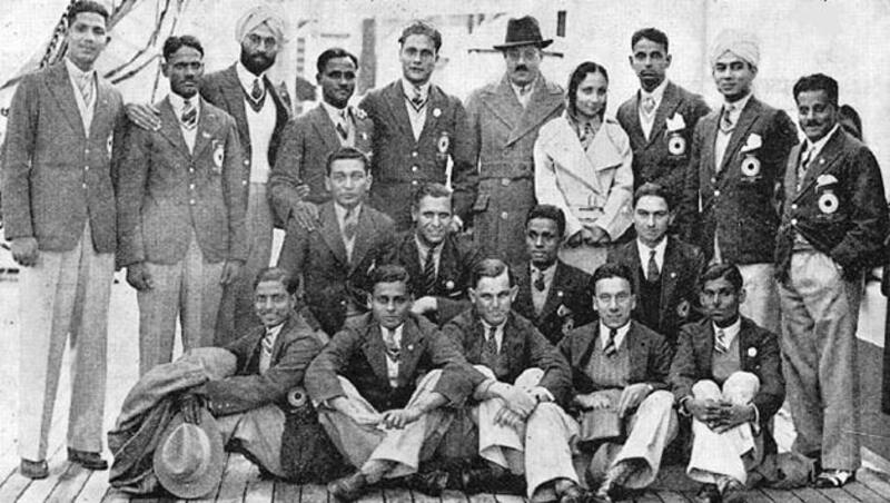 MJ Gopalan (standing third from right). Standing fourth from left is the captain of the team, the legendary Dhyan Chand. Gopalan is the bowler who bowled the first ball in the history of Ranji Trophy. Picture courtesy: Bharatiya Hockey