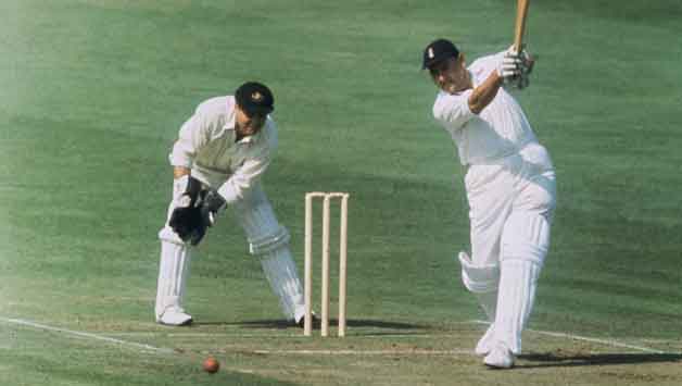 Colin Cowdrey batting in the 1968 Ashes series. Keeping wickets is Barry Jarman © Getty Images