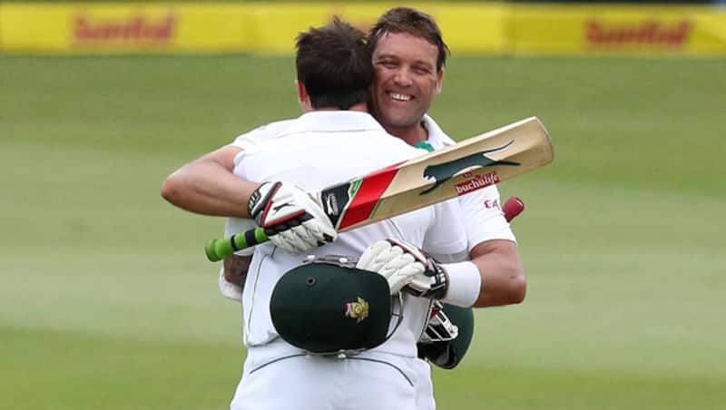 Jacques Kallis celebrated his last Test with a ton and South Africa won © AFP