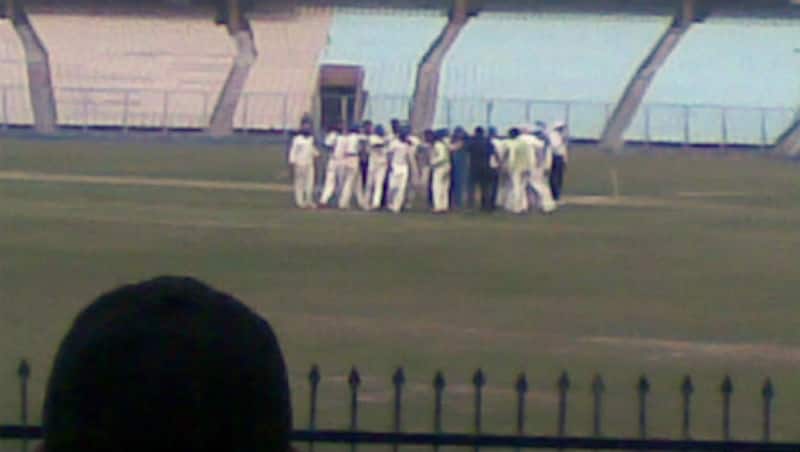 Bengal's old horse, Shib shankar Paul broke into a personalised Gangnam style after taking Karan Sharma's wicket. Photo Courtesy - Abhishek Mukherjee