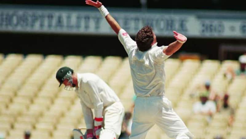 Fanie de Villiers bowled an inspired spell in the second innings to script a famous win for South Africa away from home &Acirc;&copy; Getty Images