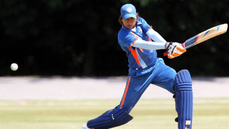 Jhulan Goswami was the unlikely hero with the bat for the Indian eves &copy; Getty Images (File Photo)
