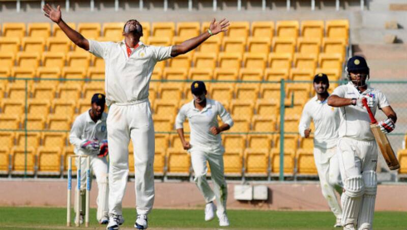 Anupam Sanklecha bagged four wickets &copy; PTI