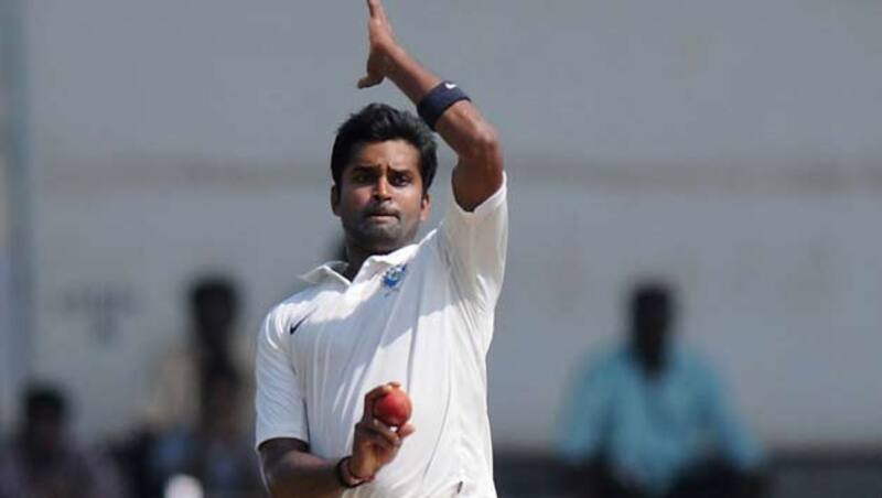 Vinay Kumar bagged five wickets for Karnataka © Getty Images