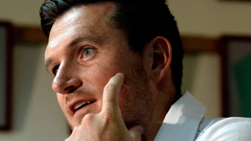 Graeme Smith was miffed with the extra bounce in Centurion &copy; Getty Images