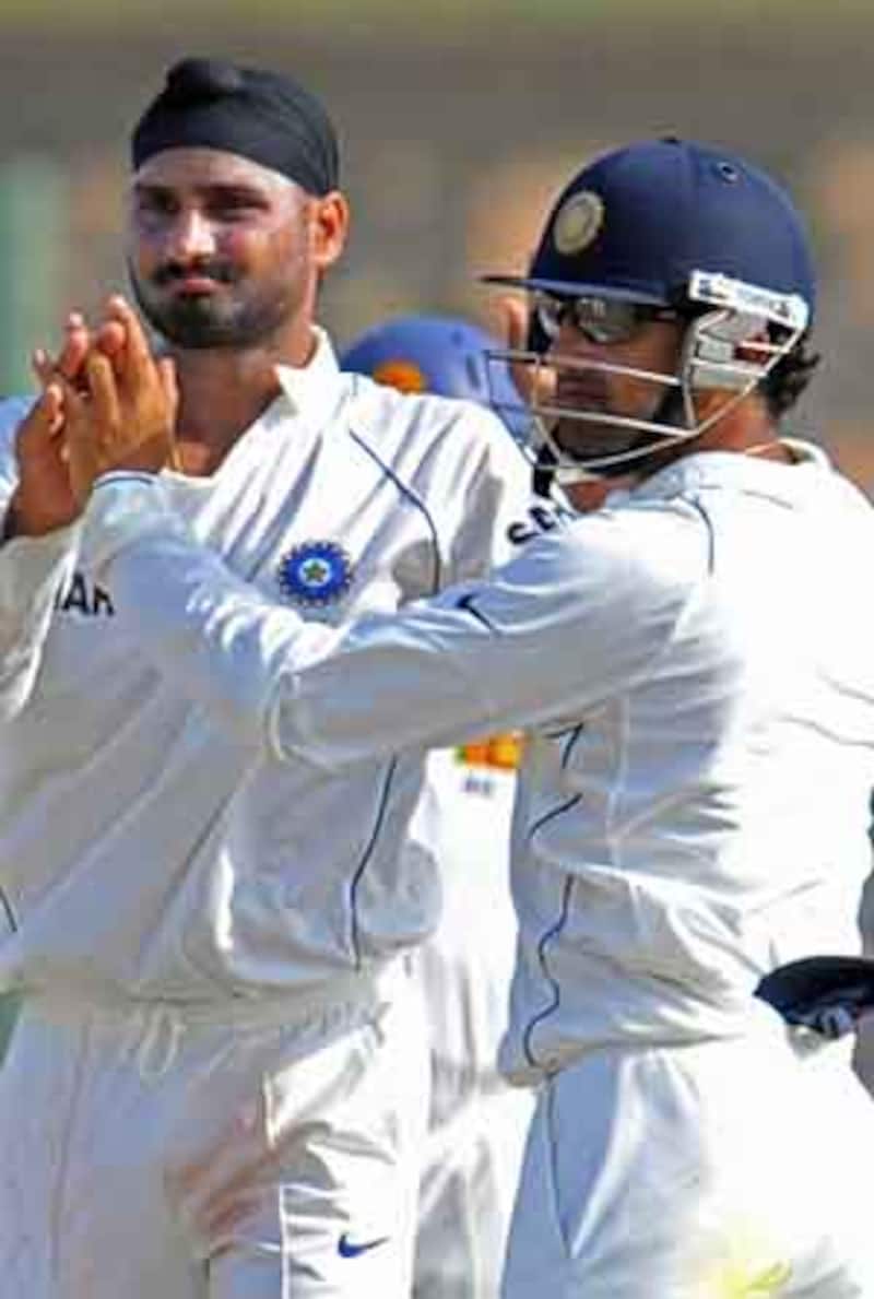 Harbhajan Singh (left) and Gautam Gambhir are trying to make a comeback into the Indian team &copy; AFP 