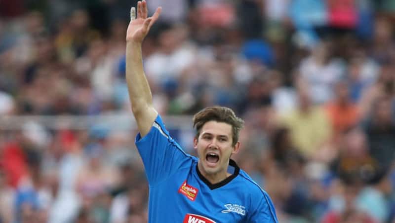 Kane Richardson plays for Adelaide Strikers in Big Bash League &Acirc;&copy; Getty Images