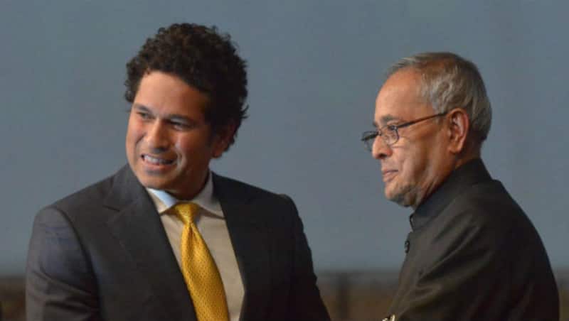 Sachin Tendulkar (left) received the Bharat Ratna from President Pranab Mukherjee &copy; IANS (File Photo)