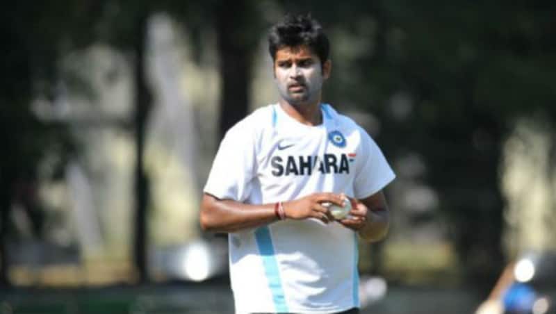 Vinay Kumar sizzled on Day One &Acirc;&copy; AFP (File Photo)