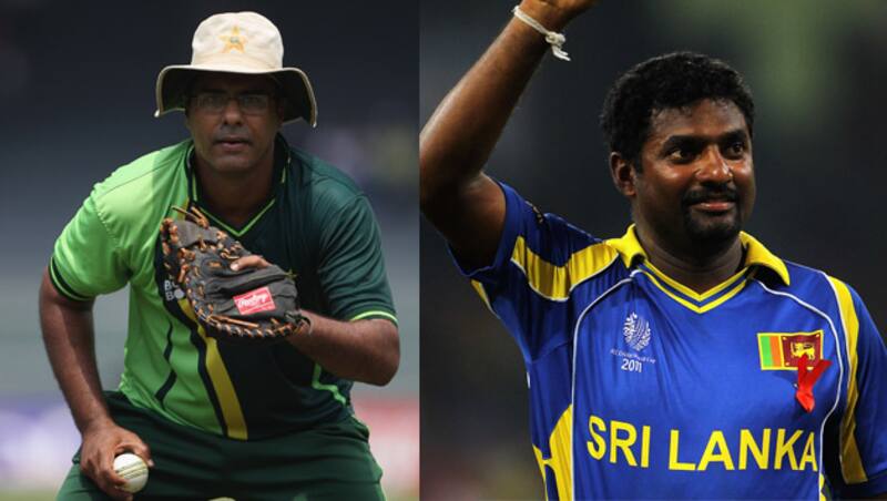 Waqar Younis (left) and Muttiah Muralitharan will coach the players over 30 days &Acirc;&copy; Getty Images