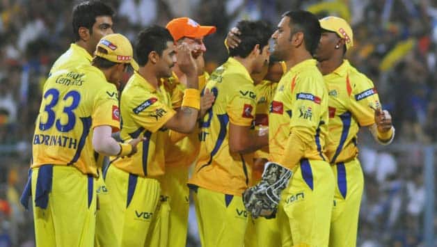 CSK-players-celebrate-fall-of-wicket-during-the-IPL-final-match-between-Mumbai-Indians-and-Chennai-Super-Kings-at-Eden