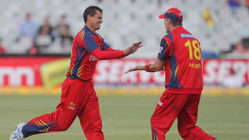 Zander de Bruyn (Left) had an illustrious domestic career &copy; Getty Images