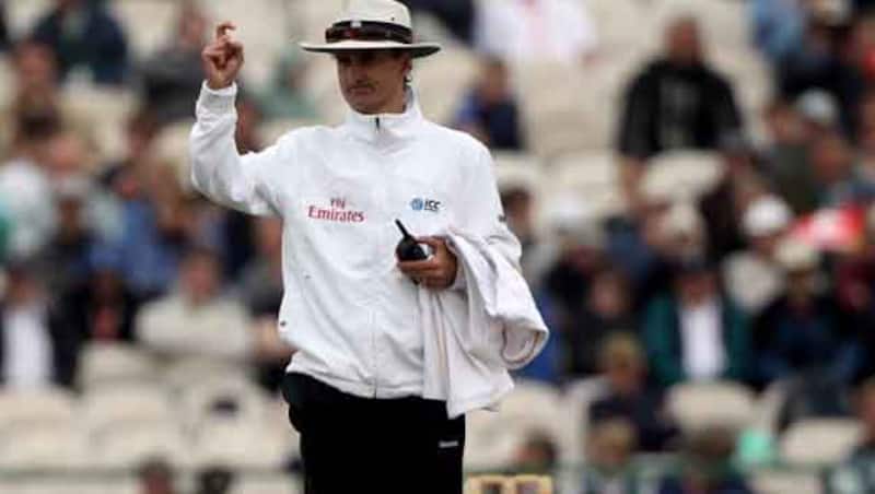 Billy Bowden &Acirc;&copy; Getty Images