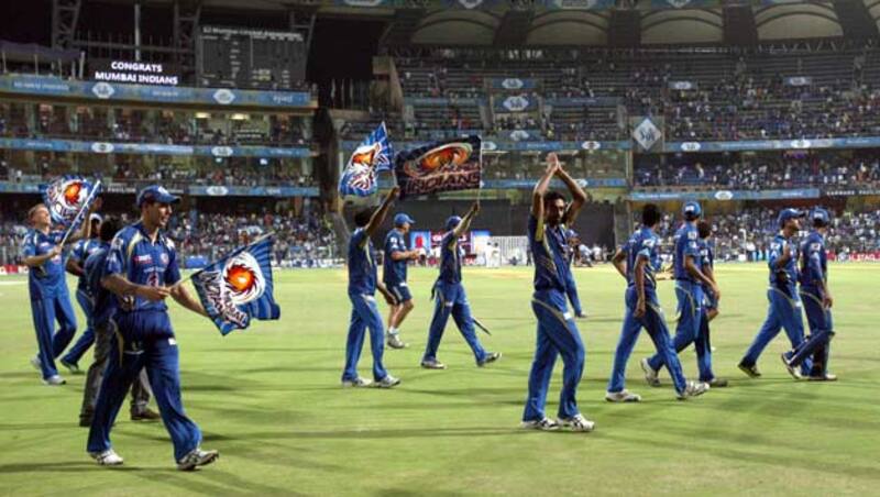 BCCI sources indicated that though MCA had written to the IPL GC that it would meet all the demands, a written permission from Mumbai police to allow bursting of fire crackers past 10 pm was not provided &Acirc;&copy; IANS