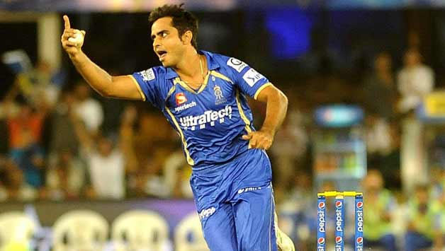 Rajasthan-Royals-bowler-Rajat-Bhatia-reacts-during-41st-match-of-IPL-2014-between-Delhi-Daredevils.jpg