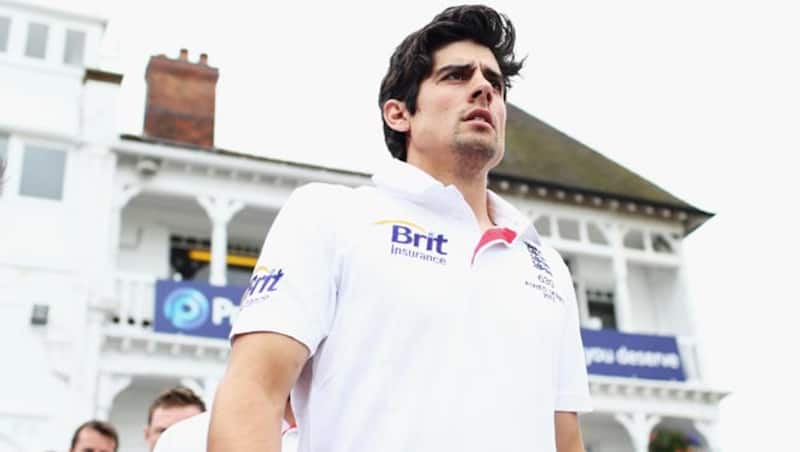 Alastair-Cook-of-England-leads-his-team-out-during-day-one-of-the-1st-Investec-Ashes-Test-match