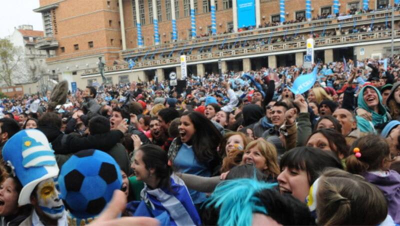 Uruguay came to a standstill during their match against Italy &copy; Getty Images