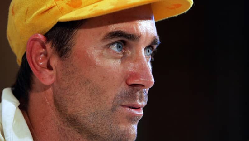 Justin Langer broke the record for facing most deliveries in a minutes &copy; Getty Images 