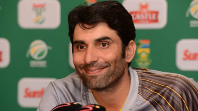 Misbah-ul-Haq to continue Pakistan captain till ICC World Cup 2015