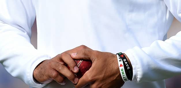 Moeen Ali wearing the 'Save Gaza' wristband during the India-England third Test © Getty Images