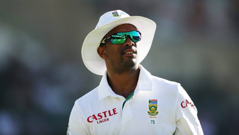 Vernon Philander remained not out in the fourth innings of the second Test match between Sri Lanka and South Africa © Getty Images