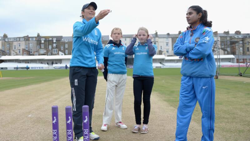 England Women won the toss and elected to field &copy; Getty Images