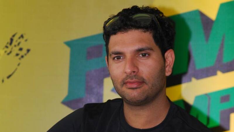 Yuvraj Singh accepted the &Iacute;ce Bucket Challenge' from tennis star Sania Mirza &copy; IANS