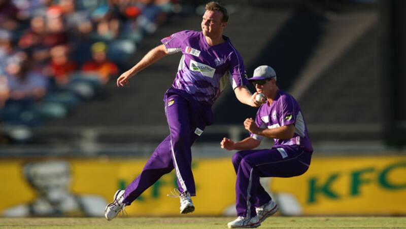 Hobart Hurricanes bowlers couldn't do much against the onslaught from Kings XI Punjab bowlers in the first match &Acirc;&copy; Getty Images